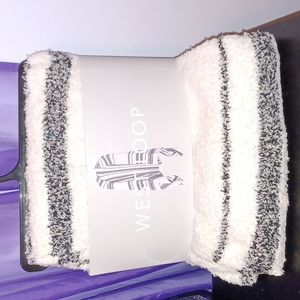 New West Loop Women's Cozy Wrap